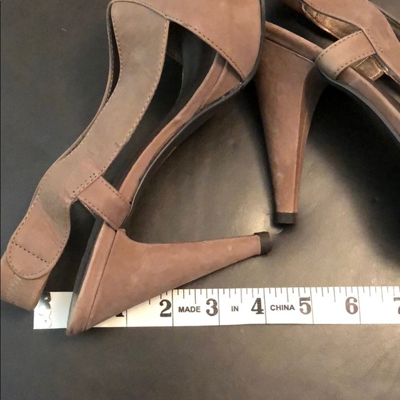MODA SPANA SUEDE/LEATHER DARK TAUPE HEELS. - Picture 8 of 8